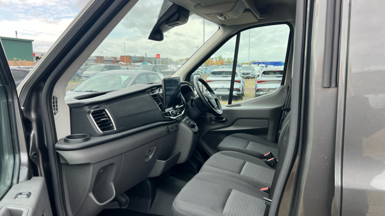 Ford Transit E-350 L3 Rwd 135kW 68kWh H2 Trend Van Auto